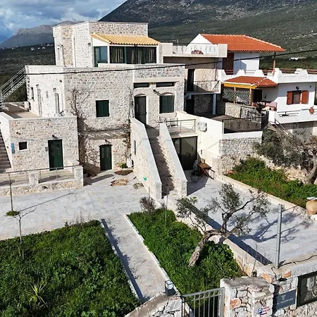 Mani Tsopakas Residences Avli * Kafiona