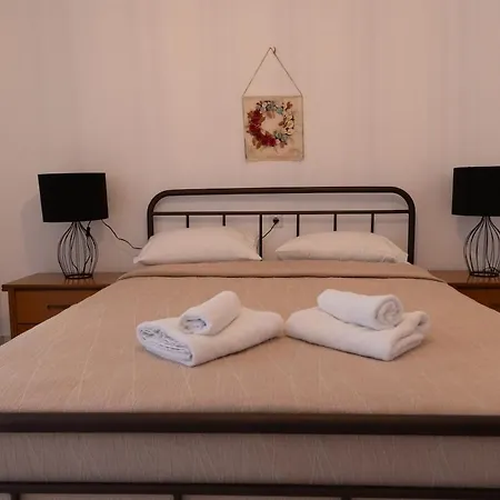 Mani Tsopakas Residences Avli 아파트 Kafiona
